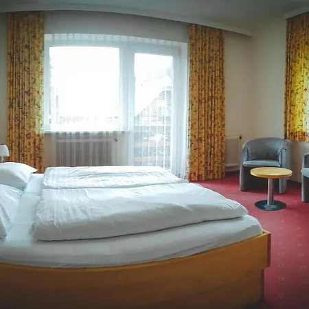 Post Hotel *